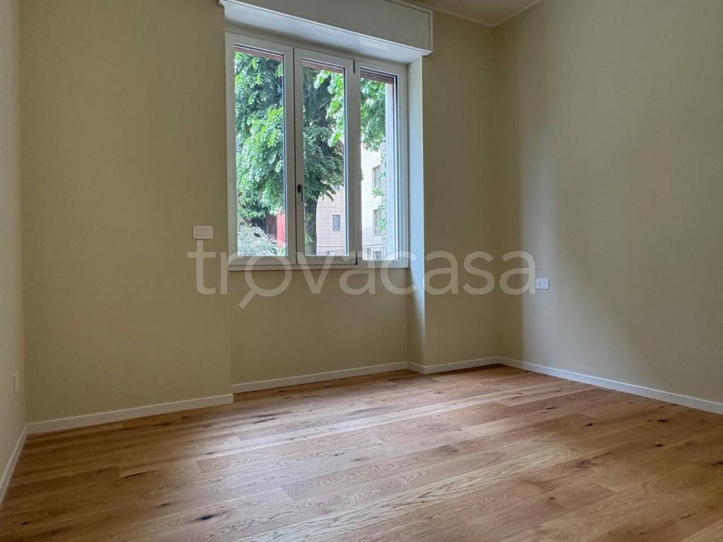 appartamento in vendita a Milano in zona Piazzale Lodi