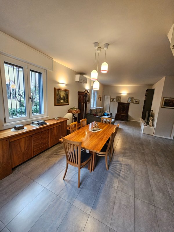 casa indipendente in vendita a Milano