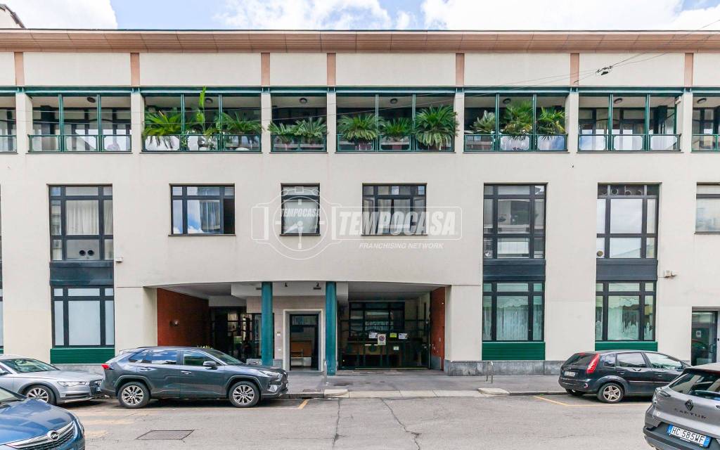 appartamento in vendita a Milano in zona Solari