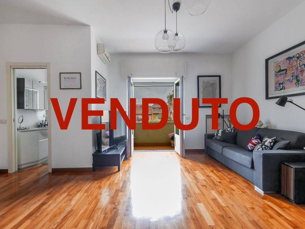 appartamento in vendita a Milano in zona Sempione