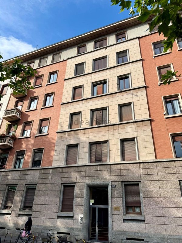 appartamento in vendita a Milano in zona Corvetto