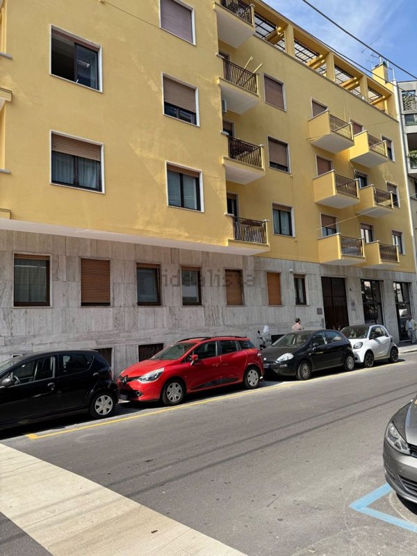 appartamento in vendita a Milano in zona Cinque Giornate