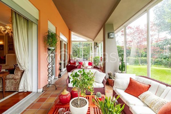 casa indipendente in vendita a Milano in zona Gallaratese