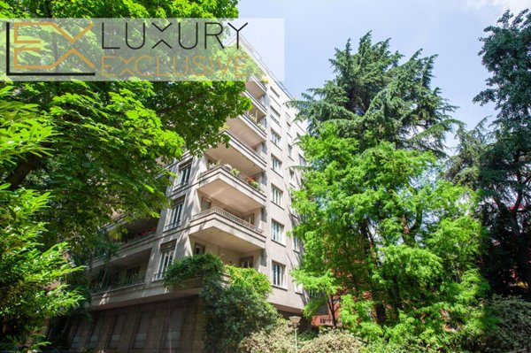 appartamento in vendita a Milano in zona Guastalla