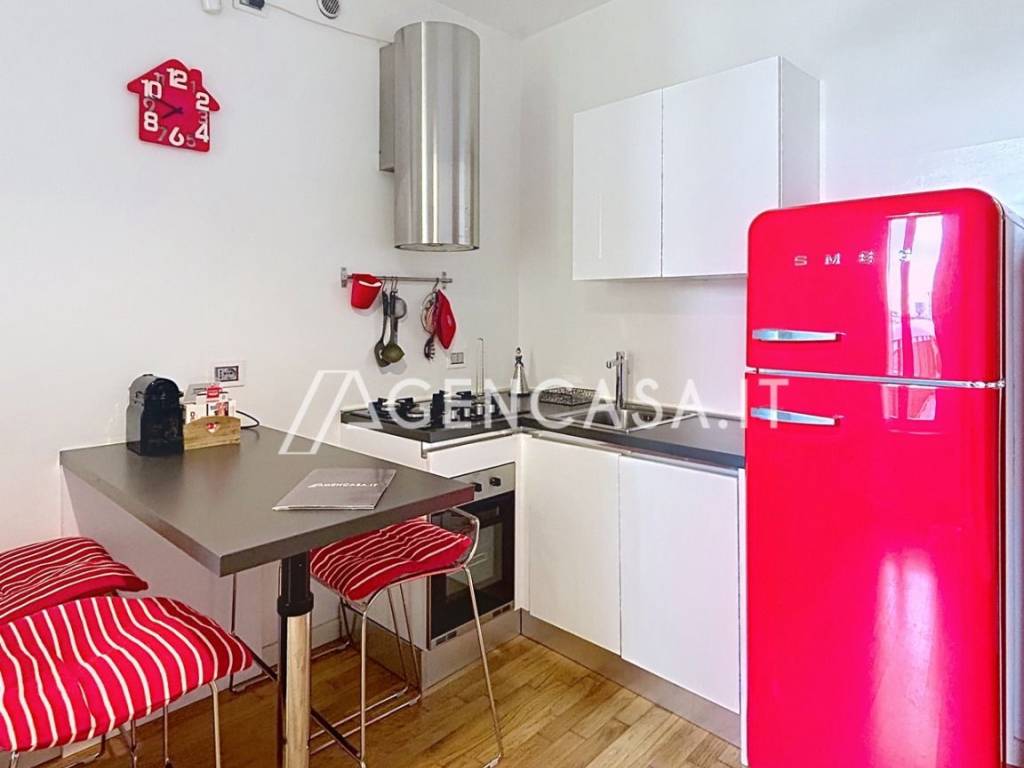 appartamento in vendita a Milano in zona Famagosta