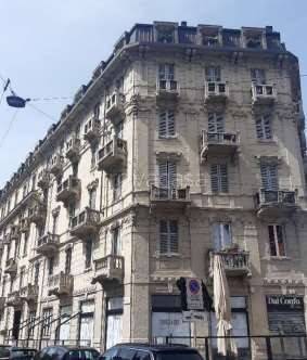 appartamento in vendita a Milano in zona Isola
