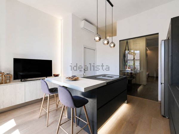 appartamento in vendita a Milano in zona Porta Garibaldi