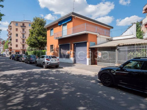 casa indipendente in vendita a Milano in zona Musocco