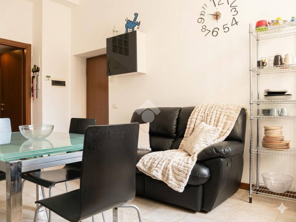 appartamento in vendita a Milano in zona Dergano