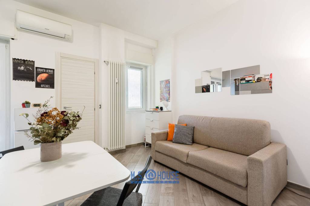 appartamento in vendita a Milano in zona Dergano