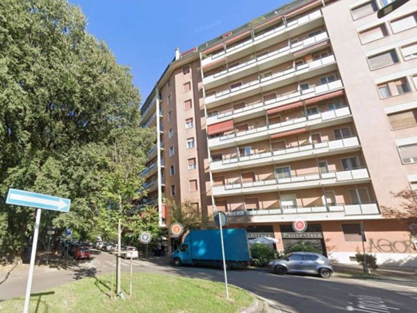 appartamento in vendita a Milano in zona Solari