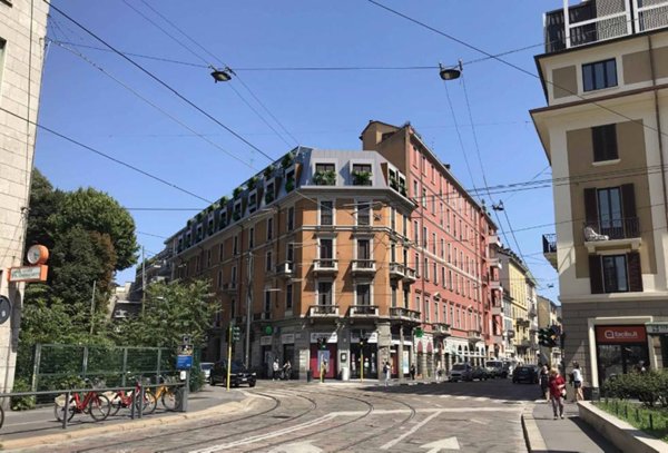 appartamento in vendita a Milano in zona Guastalla