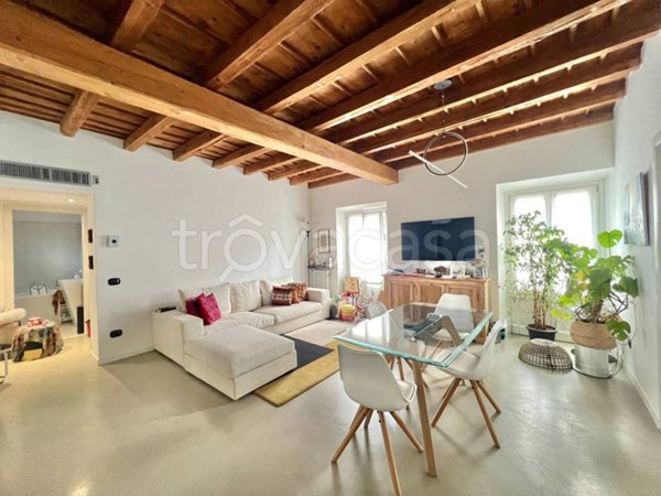 appartamento in vendita a Milano in zona Sempione
