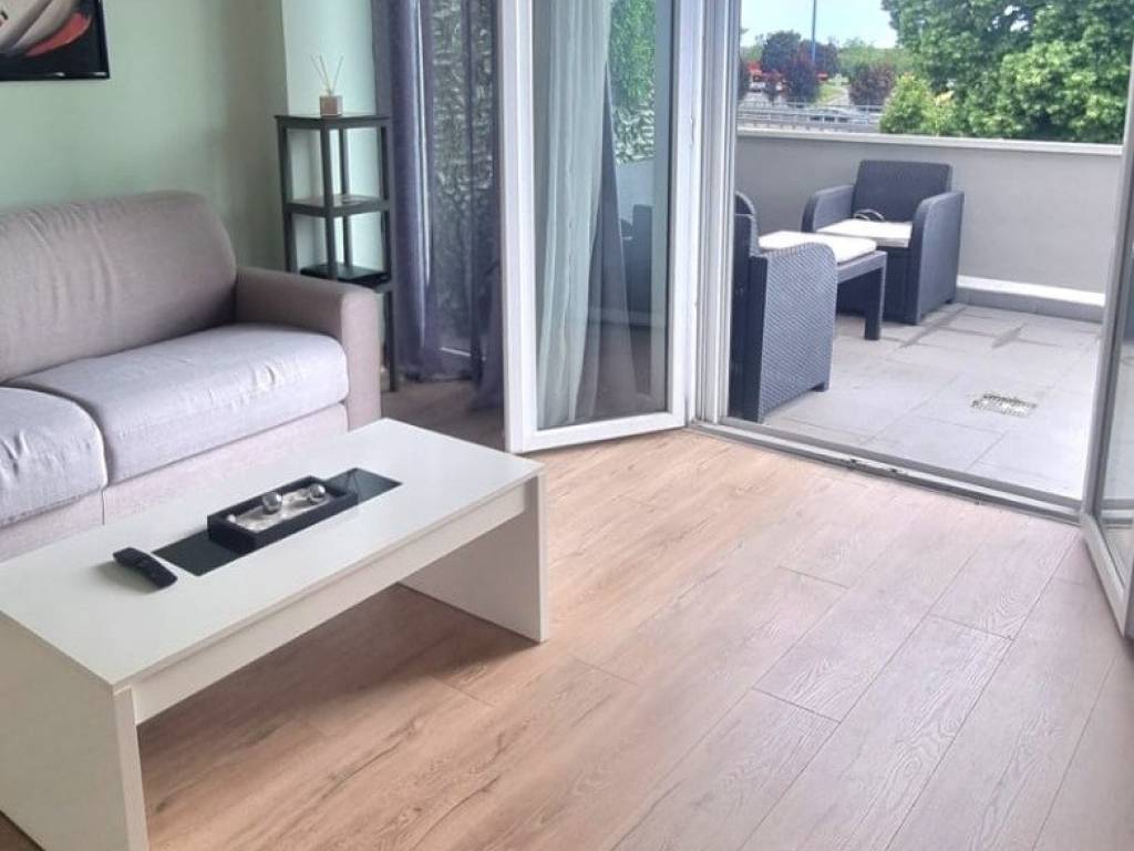 appartamento in vendita a Milano in zona Famagosta