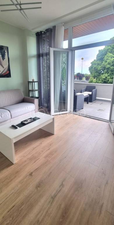 appartamento in vendita a Milano in zona Famagosta
