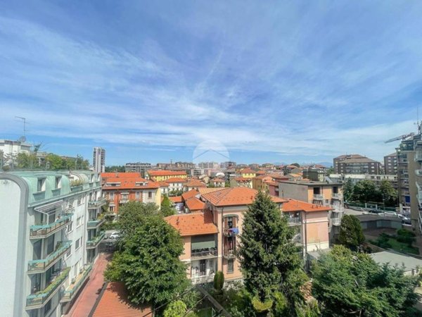 appartamento in vendita a Milano in zona Bovisa