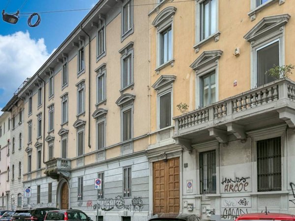 appartamento in vendita a Milano in zona Bocconi