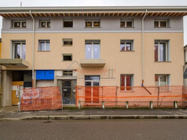 appartamento in vendita a Milano in zona Trenno