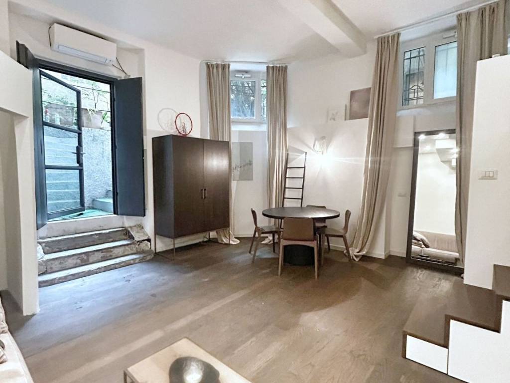 appartamento in vendita a Milano in zona Città Studi