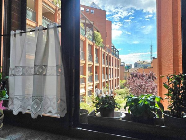 appartamento in vendita a Milano in zona Sempione