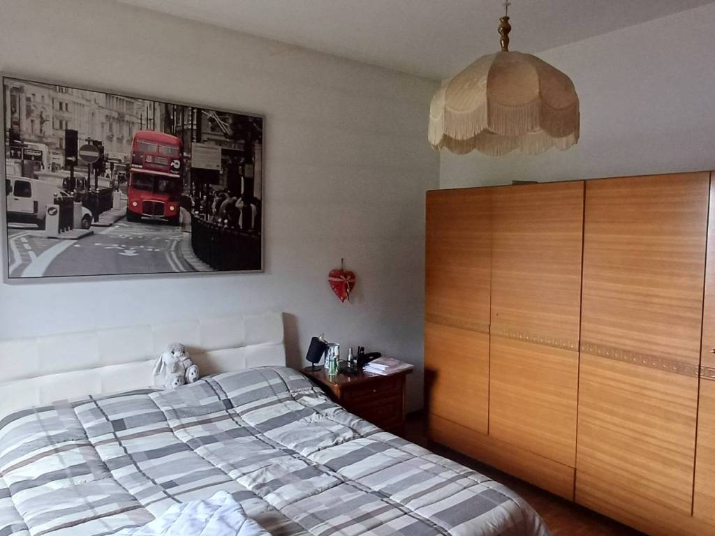 appartamento in vendita a Milano in zona Famagosta