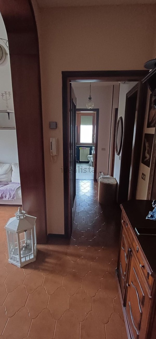 appartamento in vendita a Milano in zona Famagosta