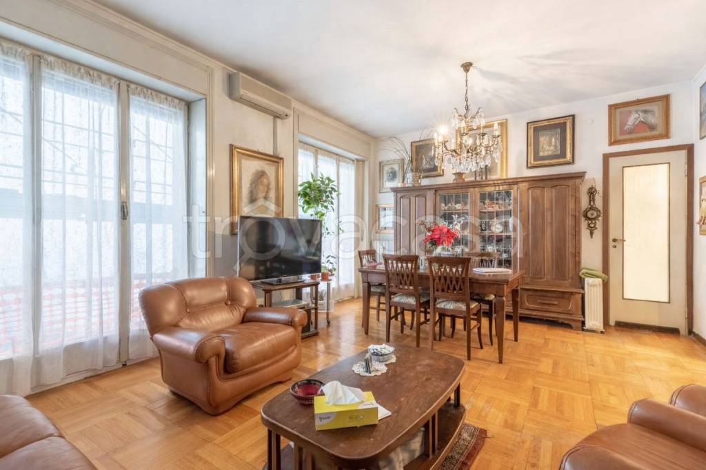 appartamento in vendita a Milano in zona Maggiolina