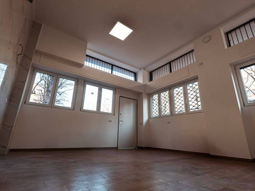 appartamento in vendita a Milano in zona Sempione