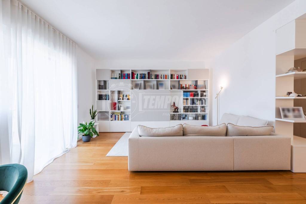 appartamento in vendita a Milano in zona Vigentino
