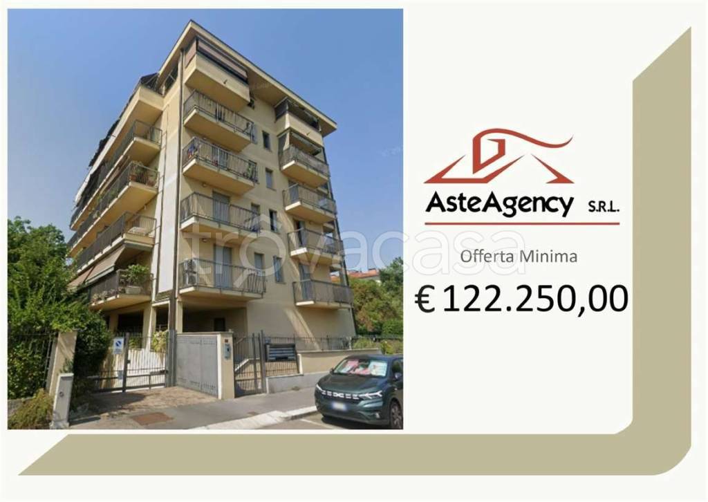appartamento in vendita a Milano in zona Muggiano