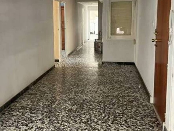 appartamento in vendita a Milano in zona Guastalla