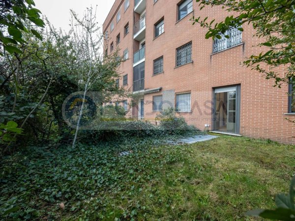 appartamento in vendita a Milano in zona Adriano