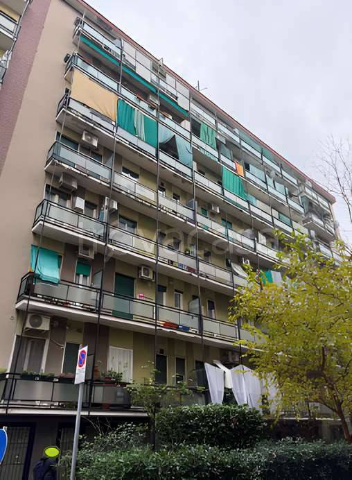 appartamento in vendita a Milano in zona Dergano