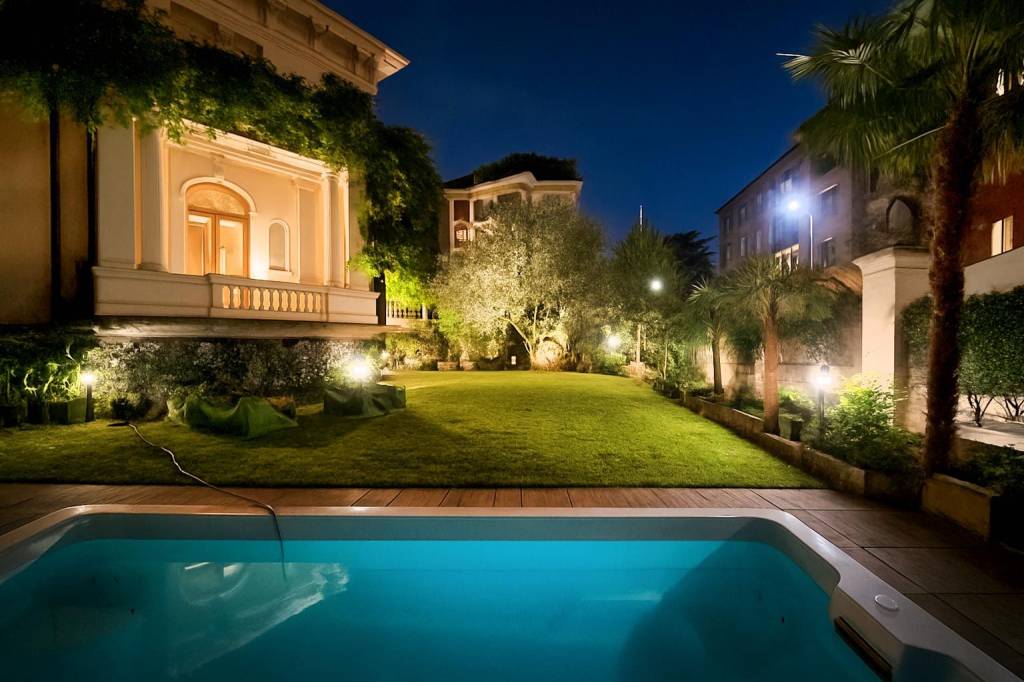 appartamento in vendita a Milano in zona Solari