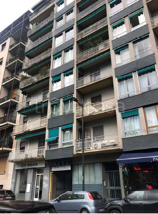 appartamento in vendita a Milano in zona Sempione