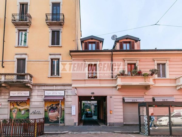 appartamento in vendita a Milano in zona Solari