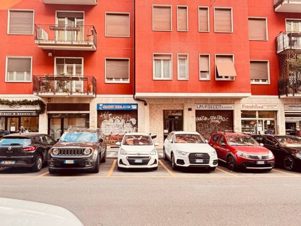 appartamento in vendita a Milano in zona Bocconi
