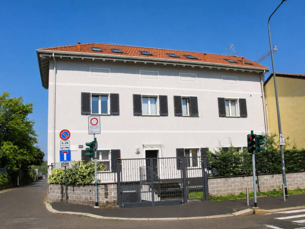 casa indipendente in vendita a Milano in zona San Siro