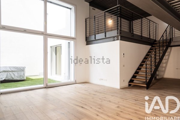 appartamento in vendita a Milano in zona Cagnola