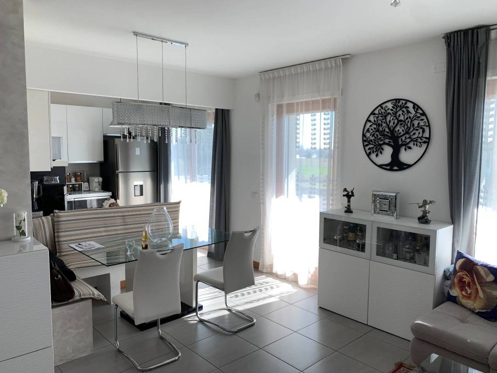 appartamento in vendita a Milano in zona Forlanini