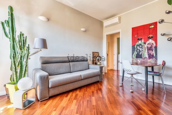 appartamento in vendita a Milano in zona Isola