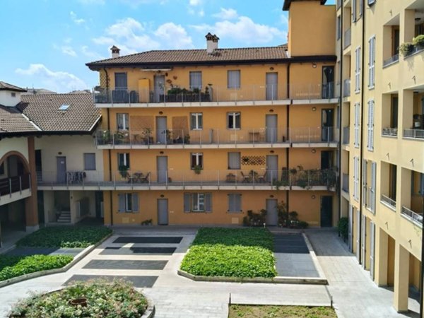 appartamento in vendita a Milano in zona Affori