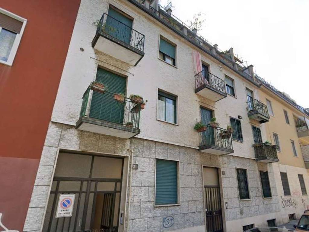 appartamento in vendita a Milano in zona Adriano
