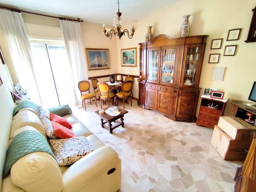 appartamento in vendita a Milano in zona Maggiolina