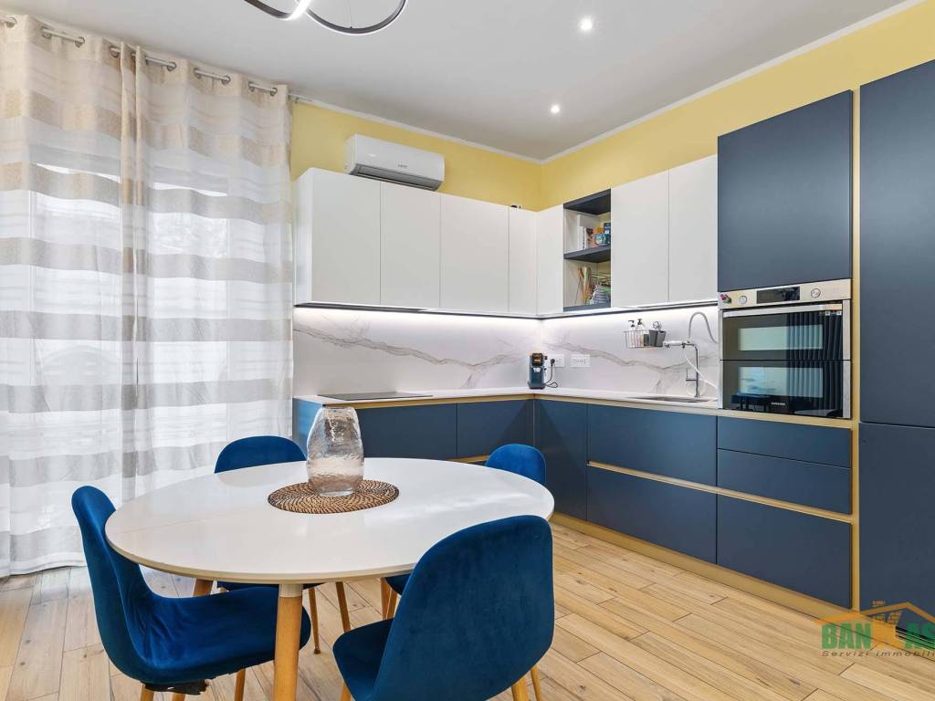 appartamento in vendita a Milano in zona Centro Direzionale