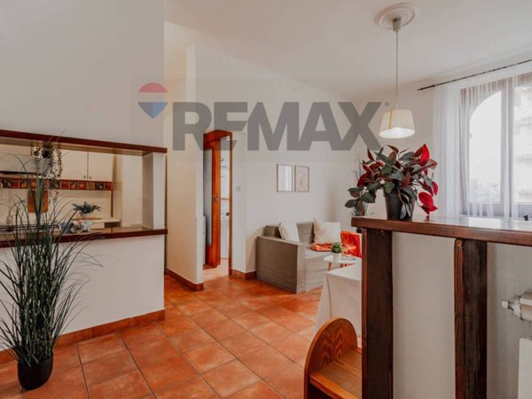 appartamento in vendita a Milano in zona Segnano