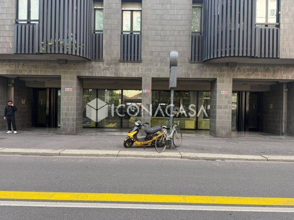 appartamento in vendita a Milano in zona Porta Vittoria