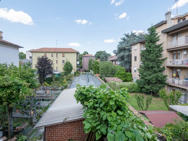 casa indipendente in vendita a Milano in zona Garegnano