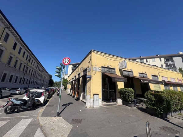 locale di sgombero in vendita a Milano in zona Corvetto