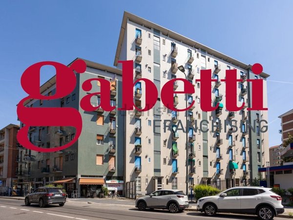 appartamento in vendita a Milano in zona Forze Armate